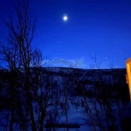 Apartament River View Hovet