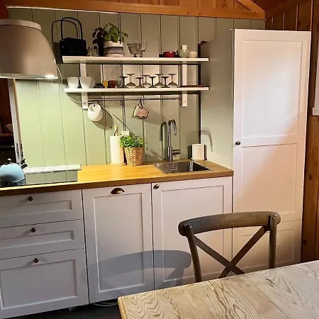 River View * Ховет